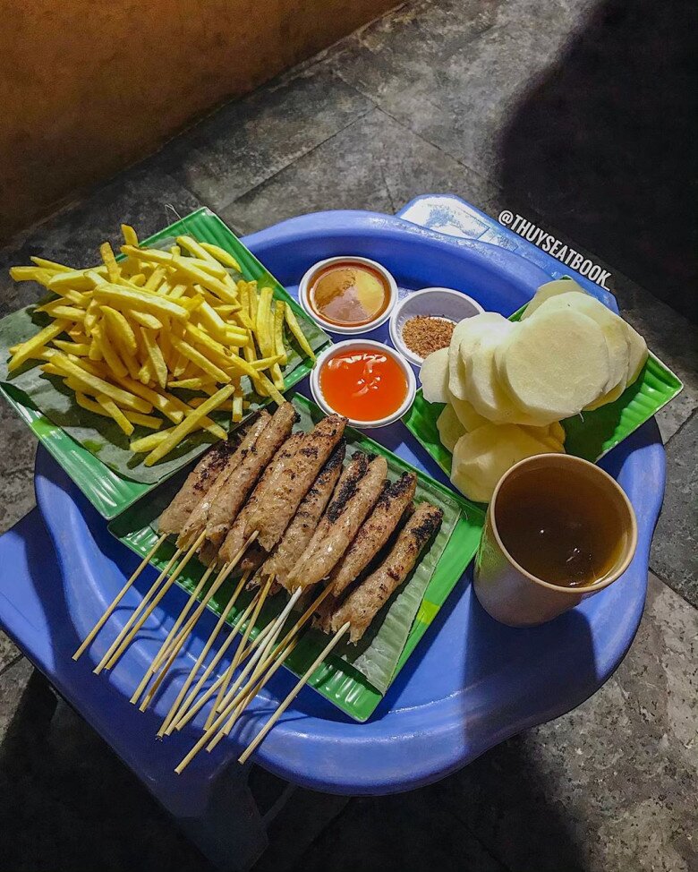 Món ăn đường phố "gây nghiện" nhất mùa này ở Hà Nội: Top 7 địa chỉ ngon "quên sầu" không thể bỏ qua! - 4