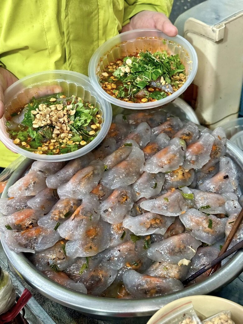 Món ăn vừa quen vừa lạ chỉ có ở Hà Nội: Khắp Thủ đô chỉ còn đúng 2 nơi bán, thử một lần là &#34;nghiện&#34; - 2