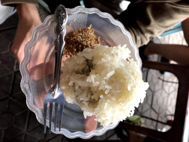 Món xôi làm từ loại rau dại lại là đặc sản Hà Nội: Top 5 quán làm chuẩn vị nhất, mấy chục năm vẫn nườm nượp khách - 2