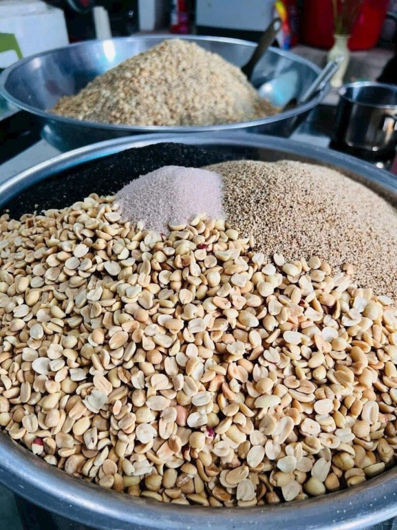 Món xưa nhà nghèo ăn phát chán nay lại được nhà nhà ưa chuộng, bán đến 350.000đ/kg vẫn "cháy hàng" - 3