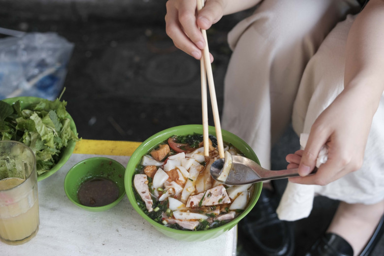 Thức quà tinh tế của người Hà Nội xưa những ngày se lạnh: Kết hợp nguyên liệu rẻ tiền, tưởng không hợp mà hợp không tưởng - 4