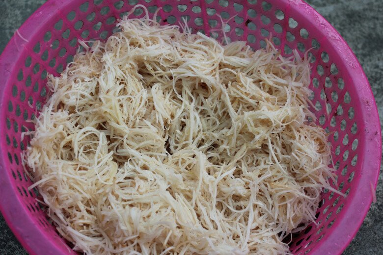 Thứ xưa nhà nghèo ăn chống đói nay thành đặc sản đóng hộp bán khắp nơi, người thành phố nhìn mà thòm thèm - 2