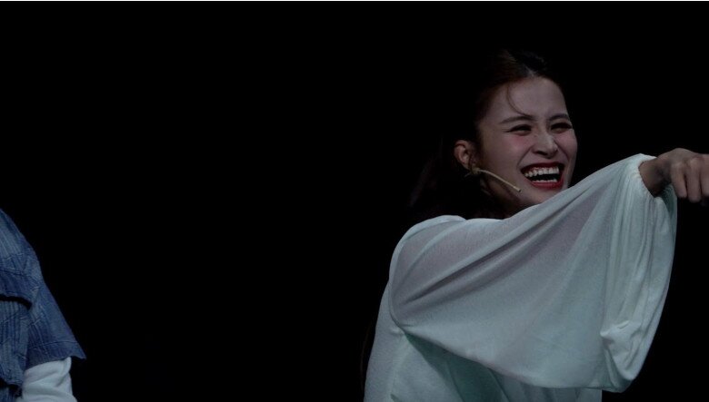 Từ Minh Hằng đến Đông Nhi - dàn sao Việt lần đầu chạm mặt “song trùng” A.I của chính mình - 5