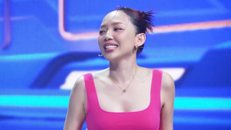 Từ Minh Hằng đến Đông Nhi - dàn sao Việt lần đầu chạm mặt “song trùng” A.I của chính mình - 8