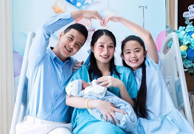 Dàn nhóc tỳ tuổi Tỵ chào đời năm 2025: Nhật Kim Anh sinh công chúa lai, Ngô Thanh Vân - Puka cùng chồng trẻ đón con - 11