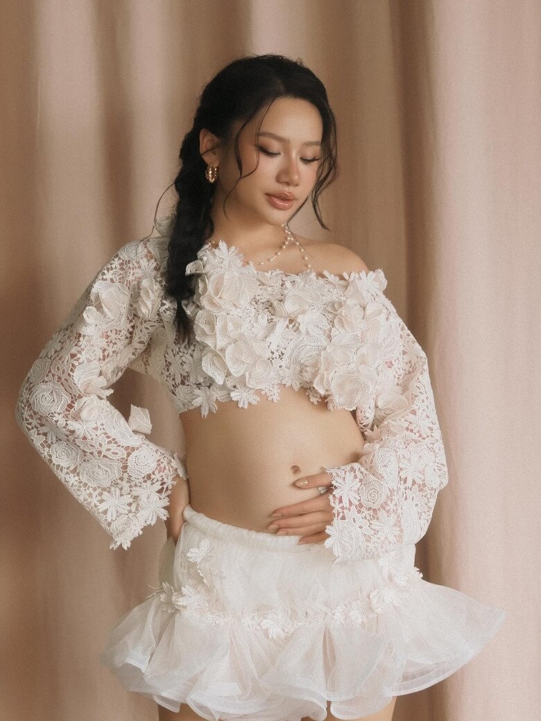 Cô dâu 1000 cây vàng ở Đồng Tháp hạ sinh con đầu lòng ở tuổi 23, công chúa nhỏ tương lai thừa hưởng tiệm vàng của gia tộc - 6