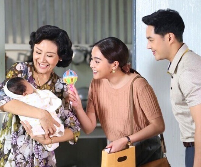 Mẹ chồng giáo viên bị ung thư giai đoạn cuối giấu bệnh chăm con dâu ở cữ, ngày cháu nội cứng cáp là lúc bà rời đi - 1