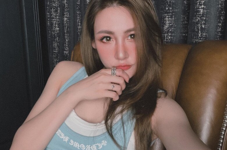 Lấy thiếu gia Hà Nội, MC Đài THVN nghỉ việc về làm mẹ sang chảnh, chẳng tiếc khi con mượn túi hiệu LV đi chơi - 4