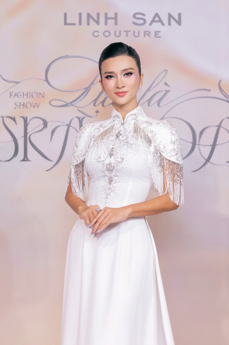 Siêu thảm đỏ quy tụ dàn mỹ nhân đình đám: Đỗ Hà chuẩn phong thái &#34;dâu hào môn&#34;, Quế Anh khoe nhan sắc trong veo - 16
