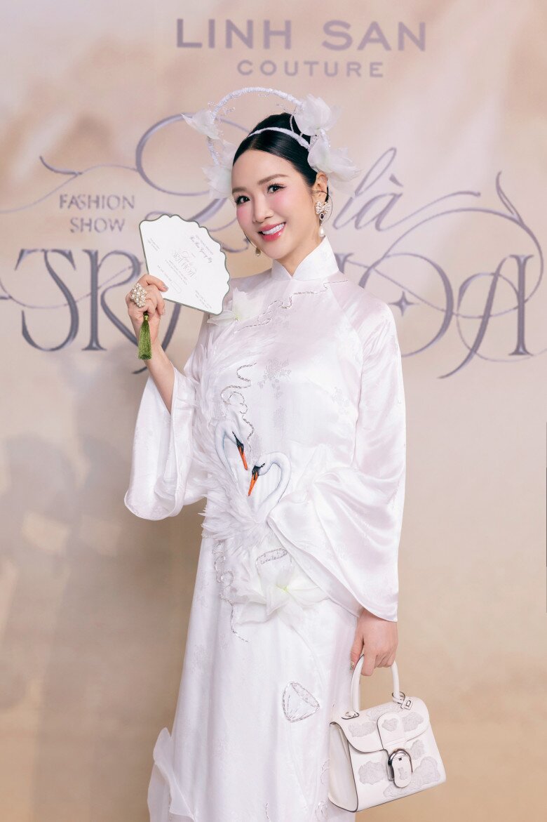 Siêu thảm đỏ quy tụ dàn mỹ nhân đình đám: Đỗ Hà chuẩn phong thái &#34;dâu hào môn&#34;, Quế Anh khoe nhan sắc trong veo - 8