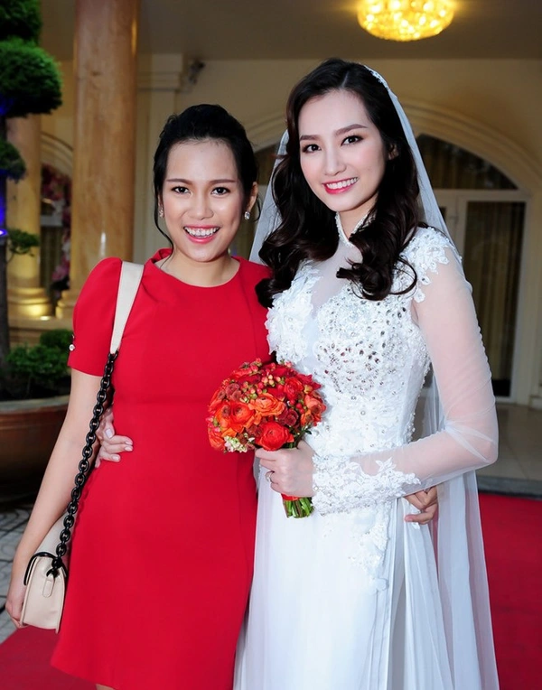 Hoa hậu lọt top 100 gương mặt đẹp nhất Thế giới có em gái sinh năm 1990 xinh không kém, body nức nở nhưng không vào showbiz - 2