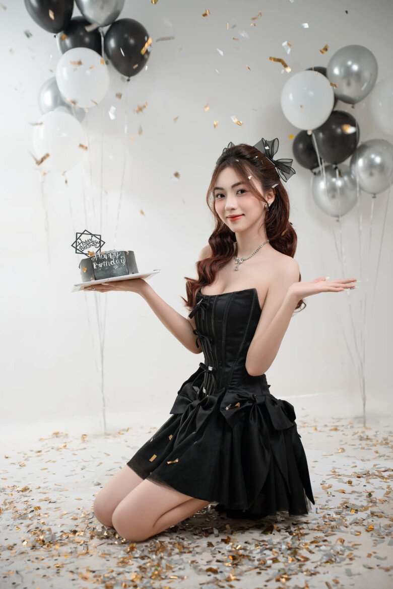 Nước da trắng như sứ của nữ sinh 2K3 là học trò của Bùi Quỳnh Hoa vừa đăng quang Hoa hậu sinh viên - 5
