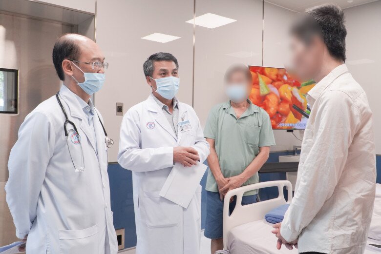 Bệnh nhân ghép phổi đầu tiên ở phía Nam xuất viện, mở ra hướng đi mới trong điều trị người bệnh phổi - 2