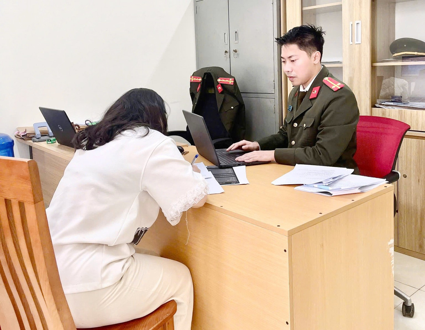 Tin tức 24h: Nơi nào ở miền Bắc rét nhất do không khí lạnh đầu năm, Hà Nội rét bao nhiêu độ? - 6