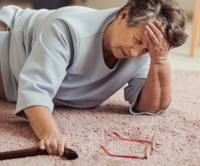 Người phụ nữ bị đột quỵ vì thói quen nhiều người làm trong mùa lạnh, bác sĩ khuyên làm 5 điều để phòng bệnh - 1