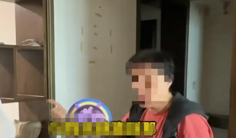 9X đòi cưới bạn trai kém 6 tuổi, bắt mẹ quỳ gối xin lỗi người mình yêu vì một chuyện - 2