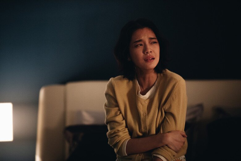 Đêm tân hôn chuẩn bị ân ái với chồng thì nghe tiếng gõ cửa dồn dập, mở ra tôi quyết ly hôn - 2