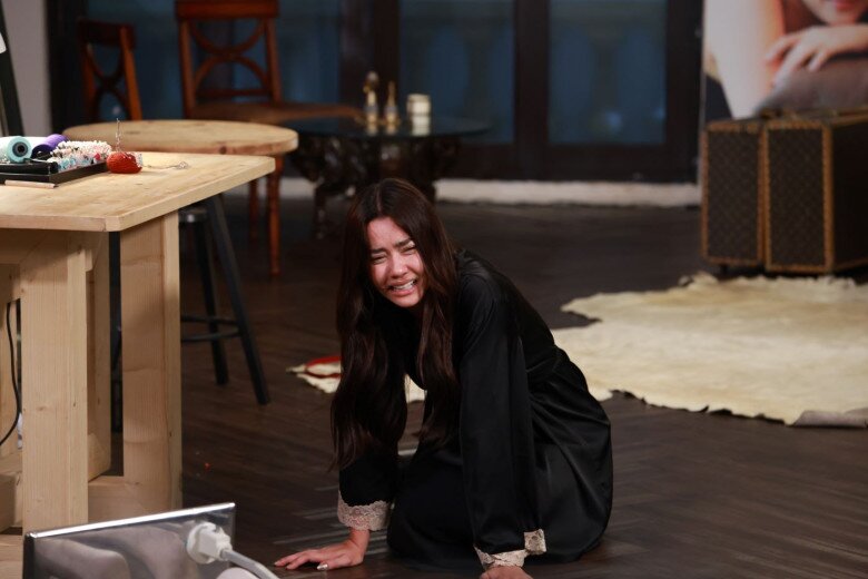 Em vợ đòi 100 triệu làm quà cưới, khi tôi đặt tiền xuống, vợ đã quỳ xuống xin lỗi tôi - 2