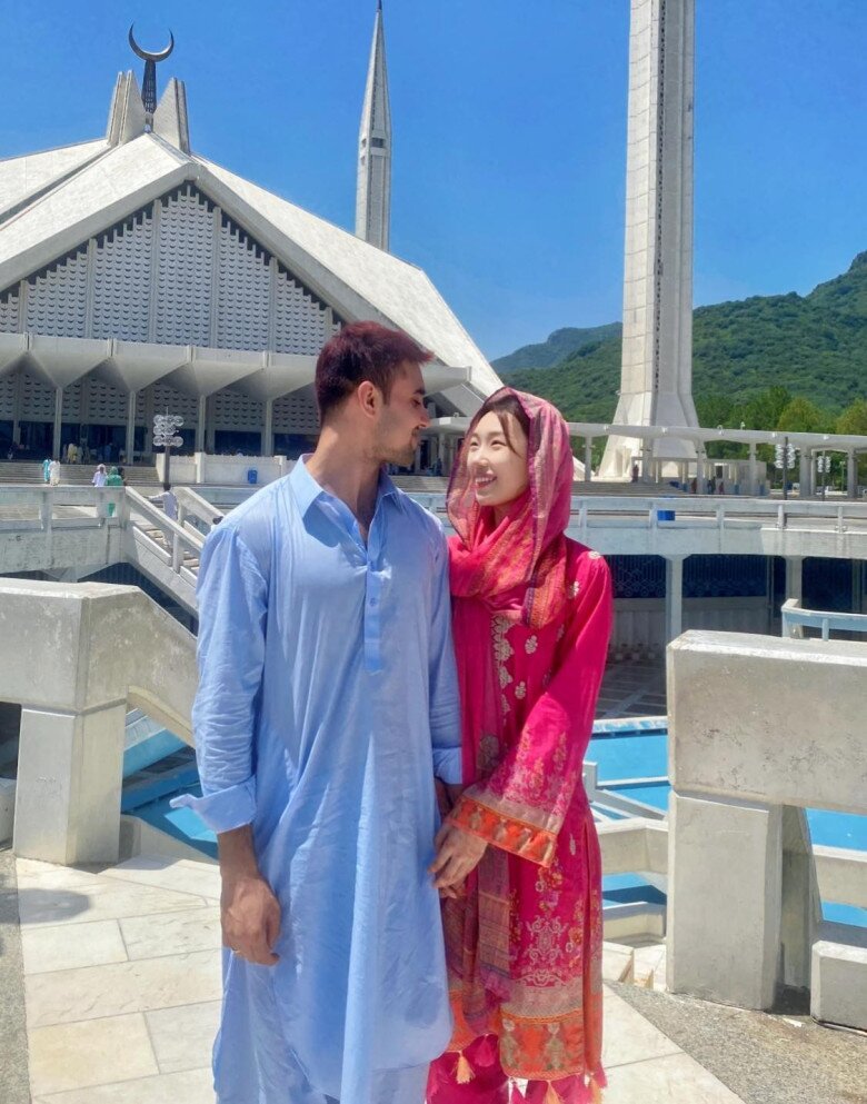 Hotgirl 10X lấy chồng Pakistan không cần sính lễ, lần đầu về quê chồng bị sốc nặng - 8