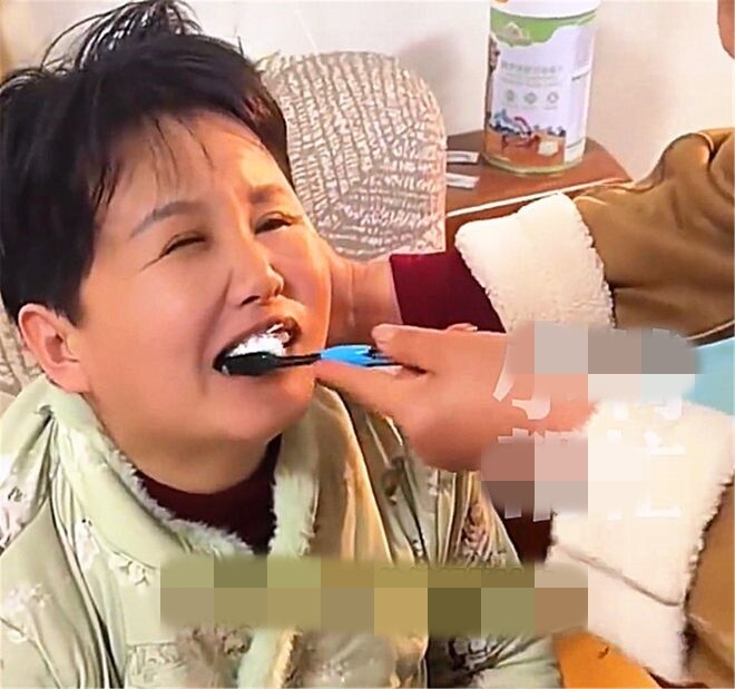 Mẹ chồng vay gần 4 tỷ chăm con dâu thực vật suốt 5 năm, không cho con trai tái hôn - 3