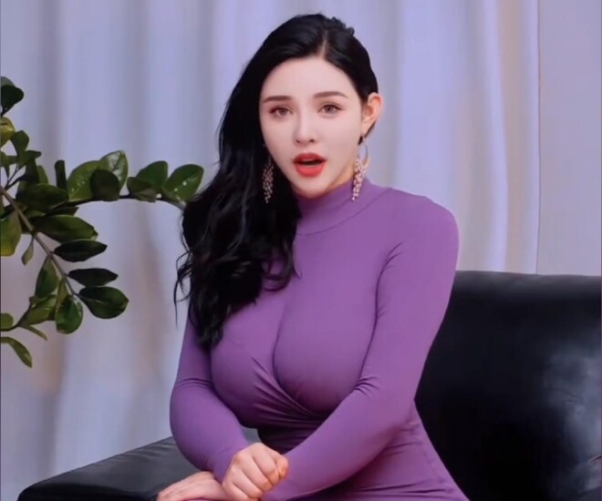 Trai đẹp 10X yêu nữ giám đốc siêu vòng 1 hơn 13 tuổi, mỗi tháng được cho 187 triệu để tiêu - 1