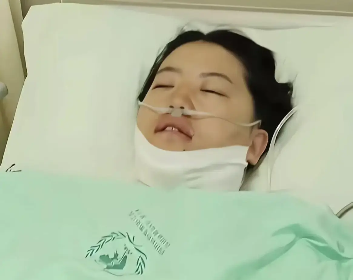 Vợ vừa phẫu thuật ung thư tuyến giáp thì chồng phát hiện mắc ung thư gan, quyết định của cả hai khiến ai cũng xúc động - 2