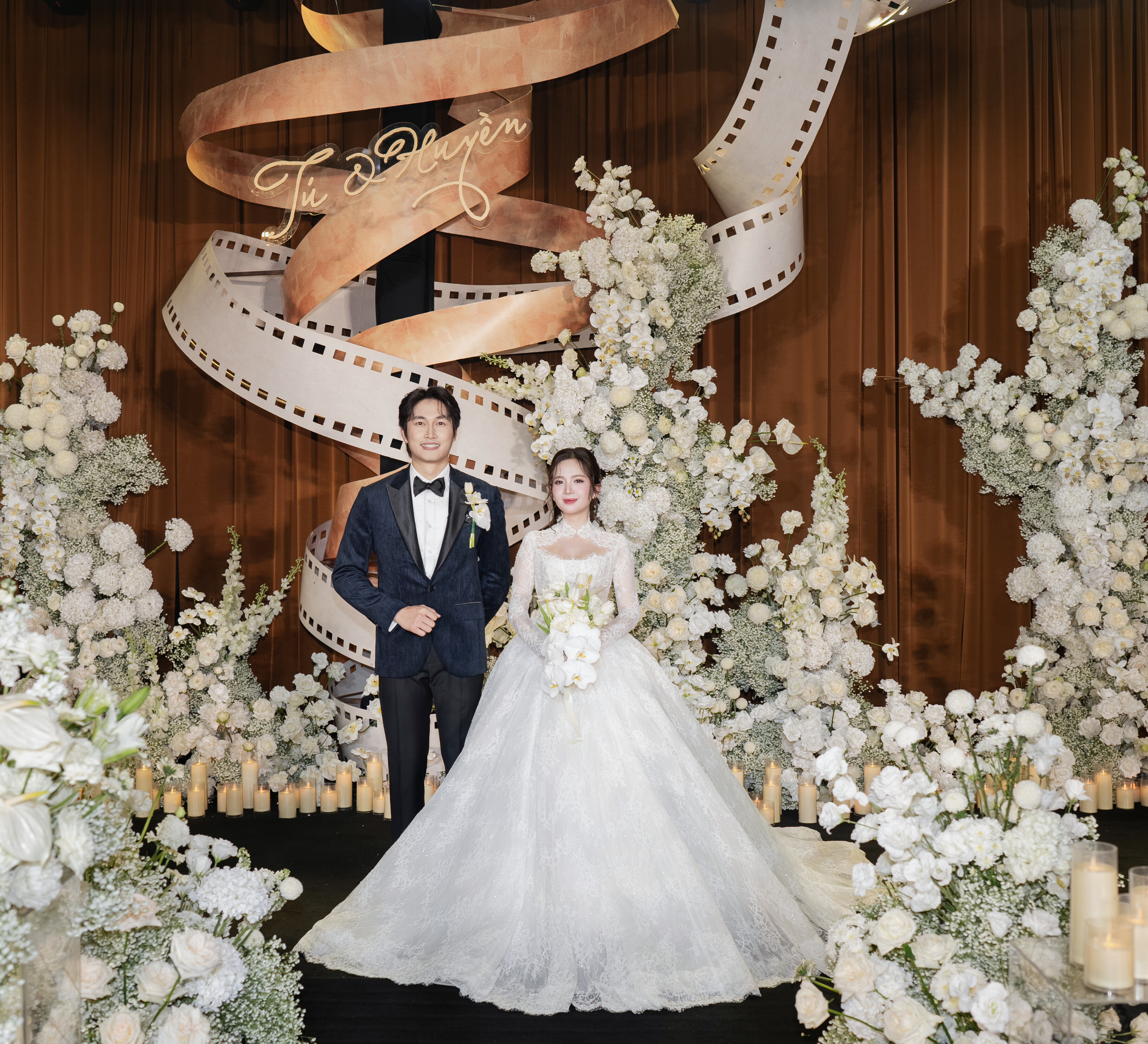 Ngọc Huyền nghẹn ngào trong lễ cưới với Đình Tú: "Anh nói 10 lần cãi nhau, anh sẽ xin lỗi trước 8 lần" - 2