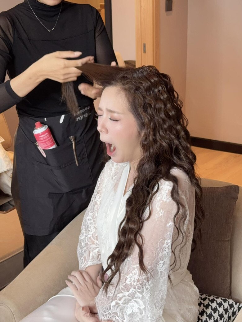 Ngọc Huyền nghẹn ngào trong lễ cưới với Đình Tú: "Anh nói 10 lần cãi nhau, anh sẽ xin lỗi trước 8 lần" - 7