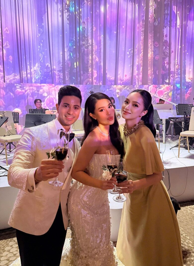 Đám cưới sao Việt năm 2025: Nhà tỷ phú Johnathan Hạnh Nguyễn tưng bừng gả ái nữ, Vũ Cát Tường thành đôi với vợ danh giá - 12