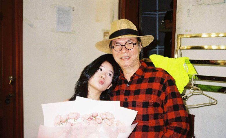 NSND Trần Lực tuổi trung niên đưa con đi học mẫu giáo bị nhầm là ông, "tự ái" đính chính: "Tôi là bố nó đấy" - 9