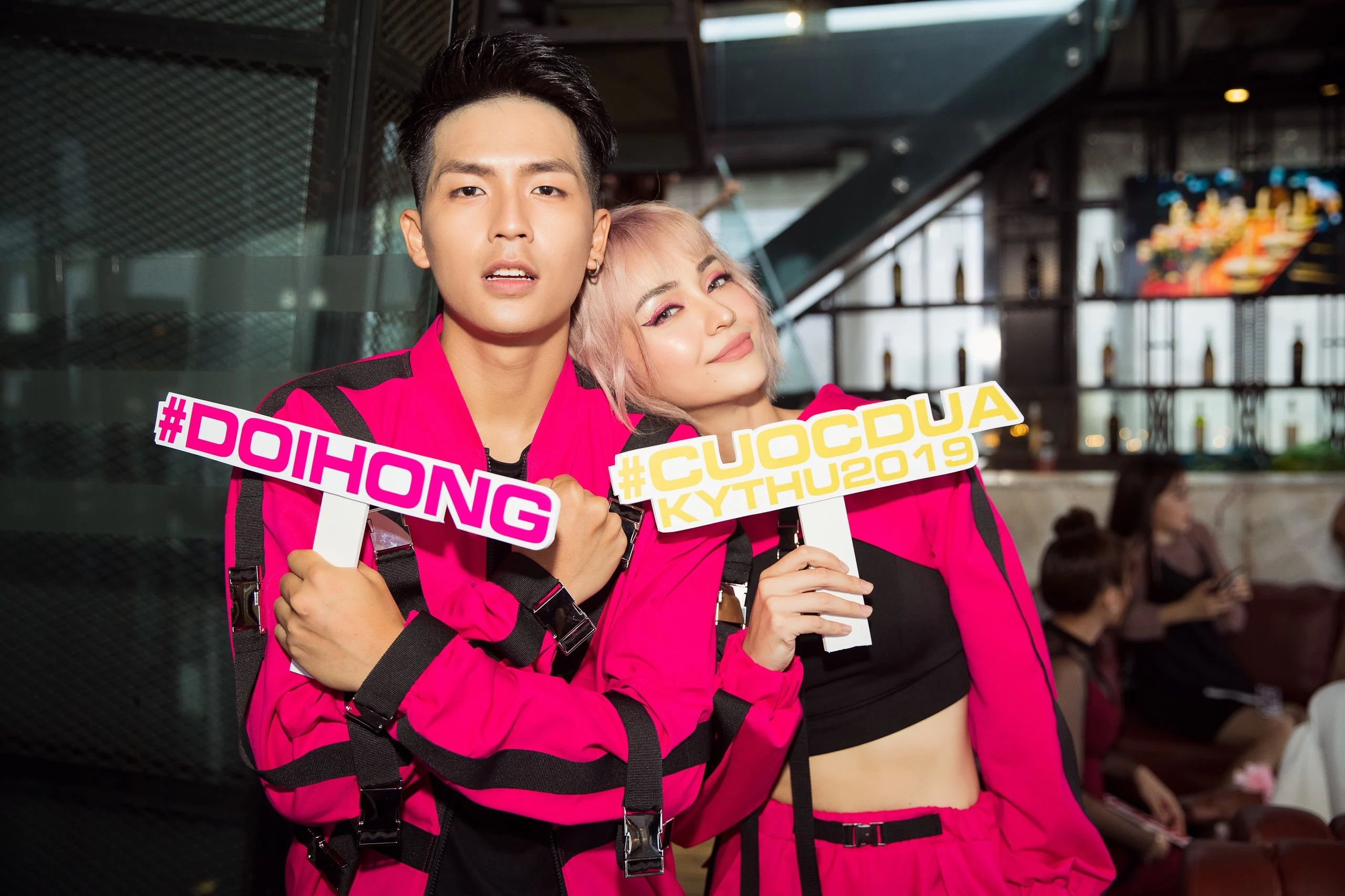 Sao Việt đổ vỡ trong năm 2025: Phương Mai vỡ mộng vì chồng Tây lừa dối, Lan Phương quyết giành quyền nuôi con - 2