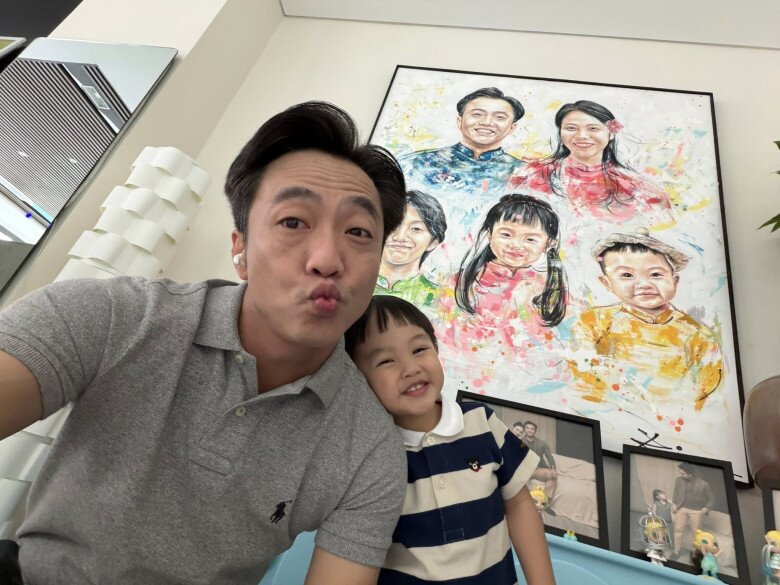 Vợ chồng Cường Đô La hạnh phúc bên 3 con, Subeo nay trổ mã như hot boy là "bản sao" của bố - 11