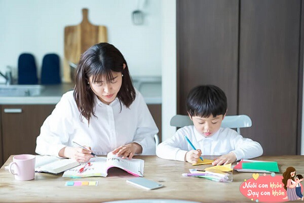 Mẹ quát mắng, não con dễ “đóng băng”, 3 cách giúp đánh thức động lực học tập tự thân ở trẻ - 7