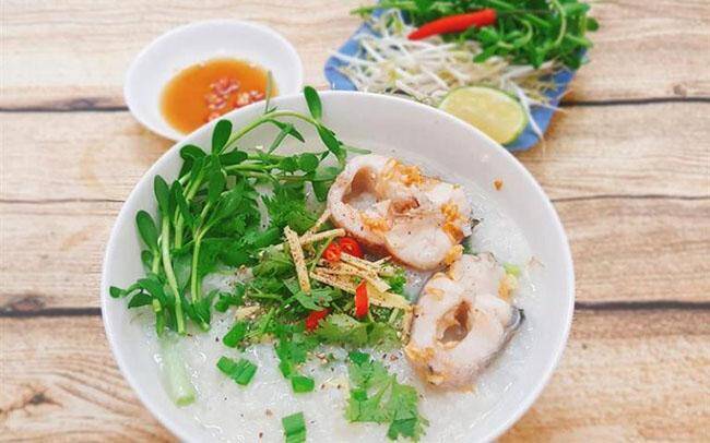 Nghề lạ ở Việt Nam: Cây mọc dại ở bờ mương trồng 2 tháng cho thu hoạch, hái bán quanh năm, thành đặc sản nổi tiếng - 2