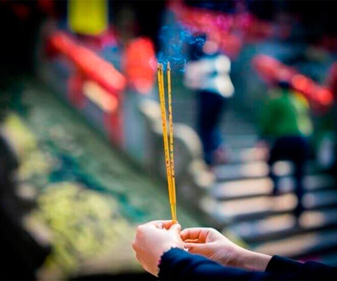 Khung giờ đẹp thắp hương ngày mai - rằm tháng 10 năm Ất Tỵ, 5 việc cần làm ngay để đón phước lành - 1