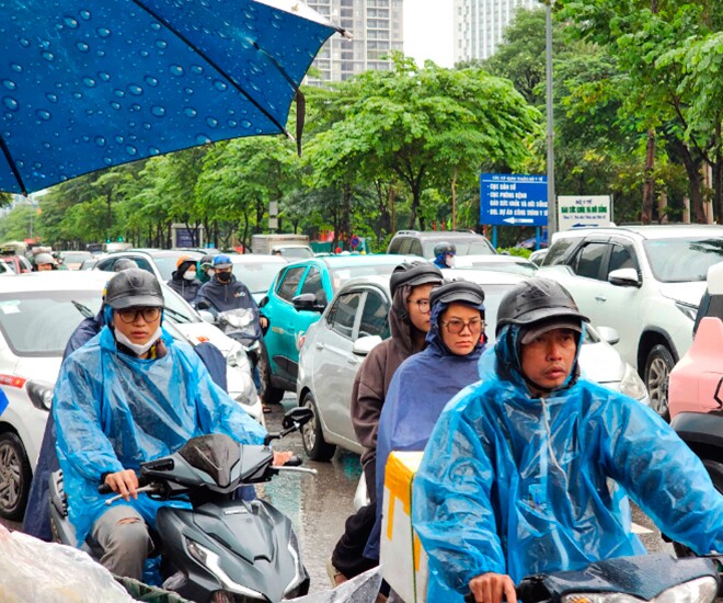 Tin tức 24h: Chiều và tối nay Hà Nội tiếp tục mưa dông - 1