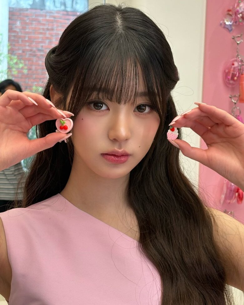 &#34;Búp bê sống&#34; showbiz mê món này đến nghiện: Tóc dày bóng mượt, body săn chắc, ai nhìn cũng phải ghen tị - 3