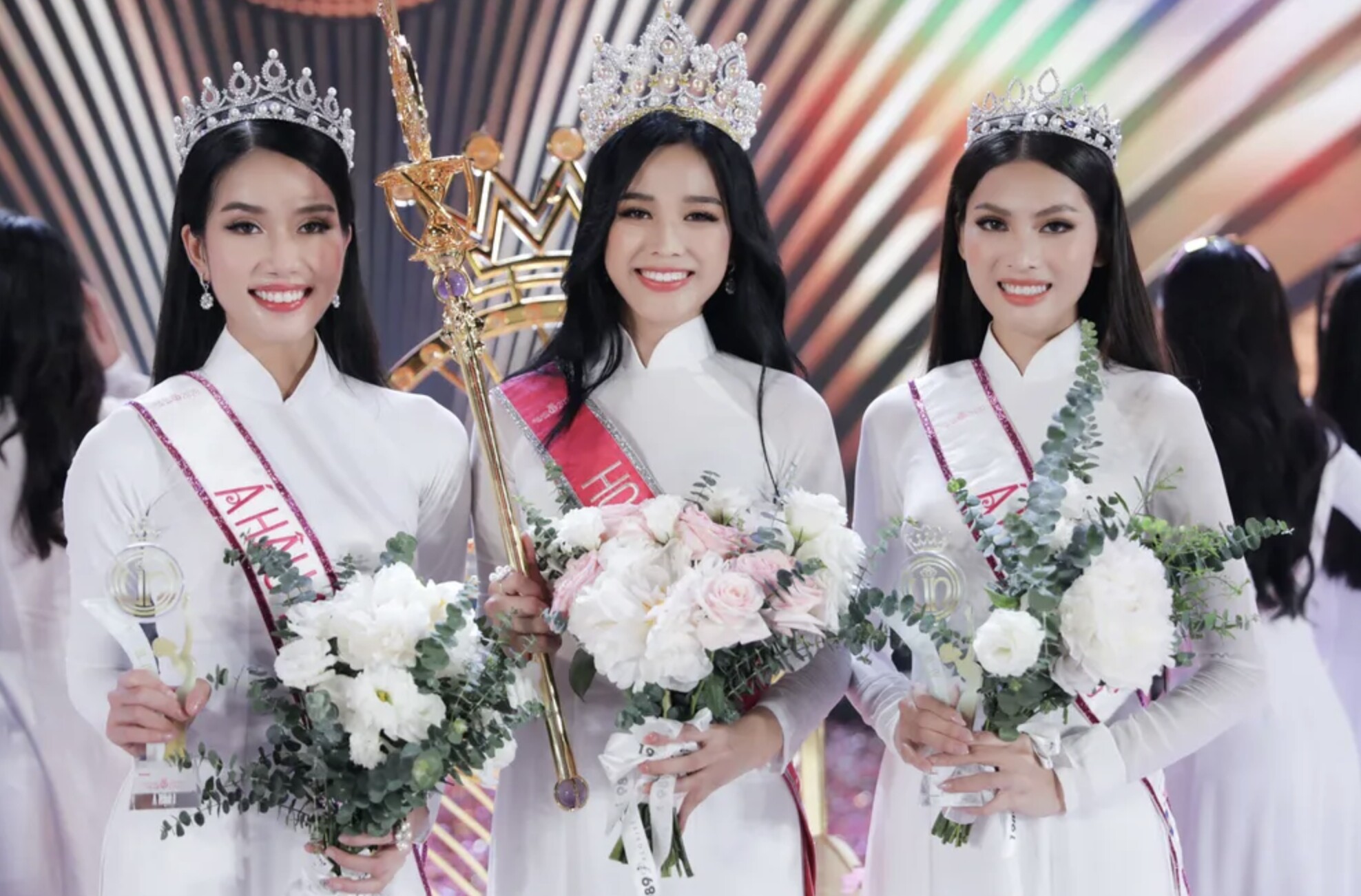 Á hậu 2K được Đỗ Hà &#34;nhả vía&#34; trong đám cưới: Visual sắc sảo, nghi chuẩn bị làm dâu hào môn vì một chi tiết? - 4