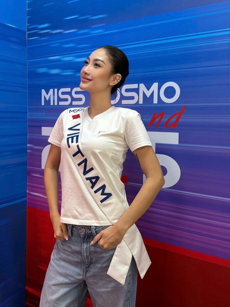 71 người đẹp "đọ sắc" bất phân thắng bại tại Bán kết Miss Cosmo, Hoa hậu Phương Linh gặp sự cố không ngờ - 9