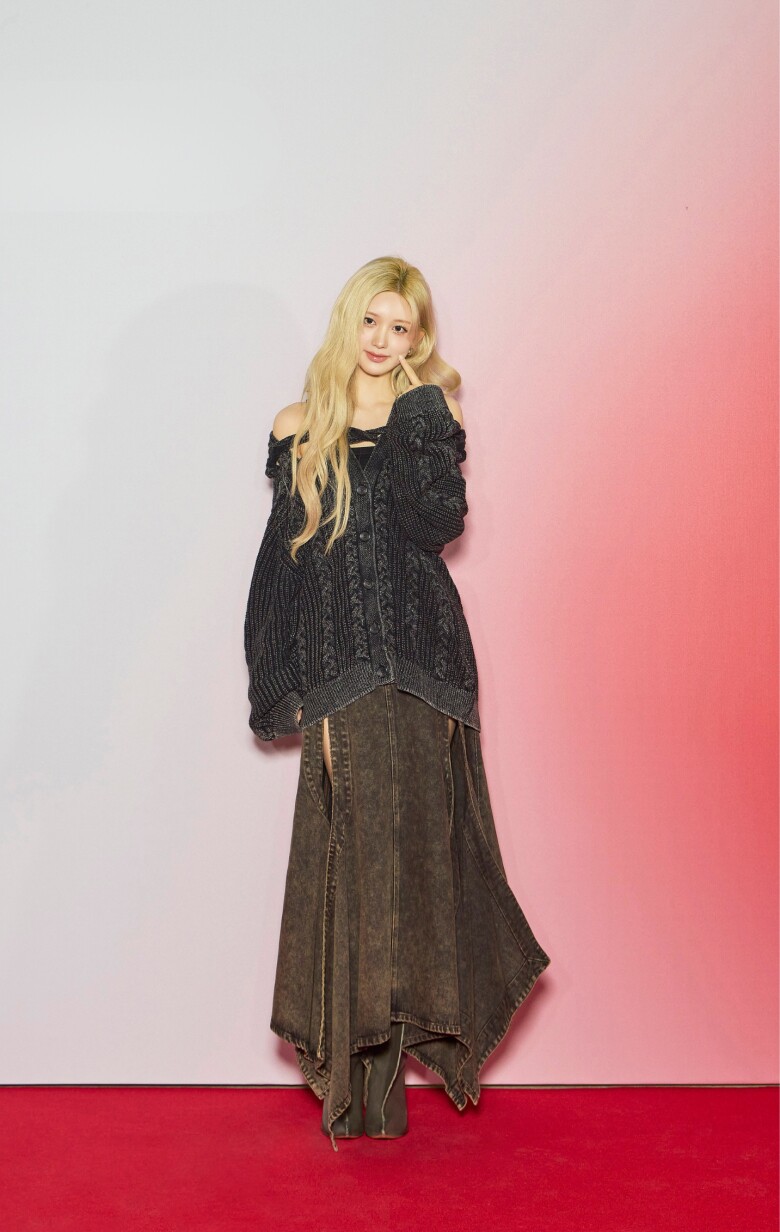 Quỳnh Anh Shyn cá tính, cùng WEAN gặp gỡ dàn sao quốc tế tại Hàn Quốc - 9