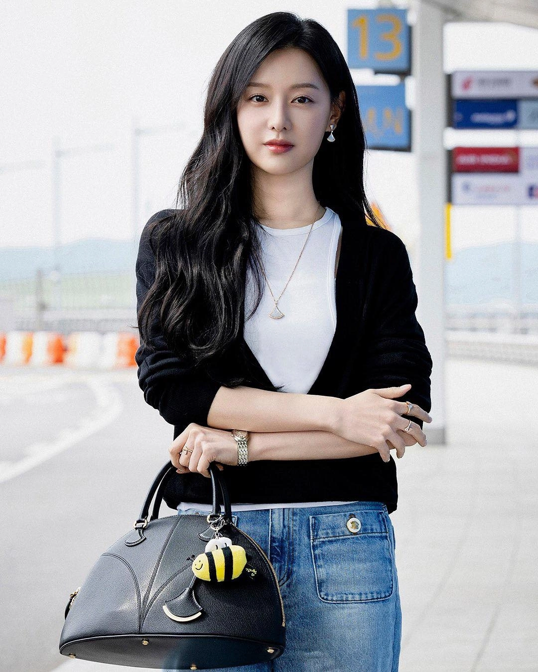 Mỹ nhân U35 mỗi lần xuất hiện là gây "bão", outfit đơn giản nhưng hội chị em "phát cuồng" vì quá sang - 2