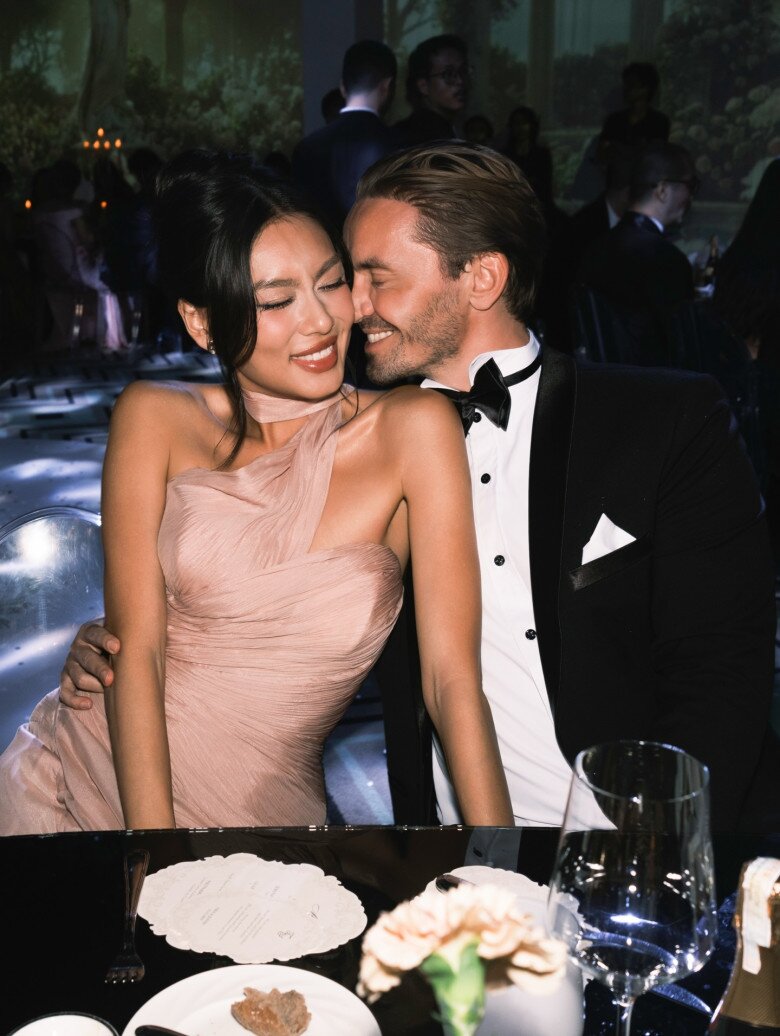 Mỹ nhân Việt mất suất thi Miss Universe diện nội y khoe body "khét lẹt", visual sau 3 năm đăng quang khiến netizen tiếc nuối  - 12