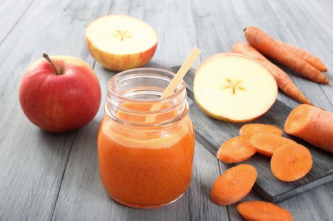 Phụ nữ muốn trẻ lâu, đẹp dáng nên &#34;kết thân&#34; với 3 công thức nước ép này: Vừa tăng collagen, vừa giảm mỡ nhanh - 2