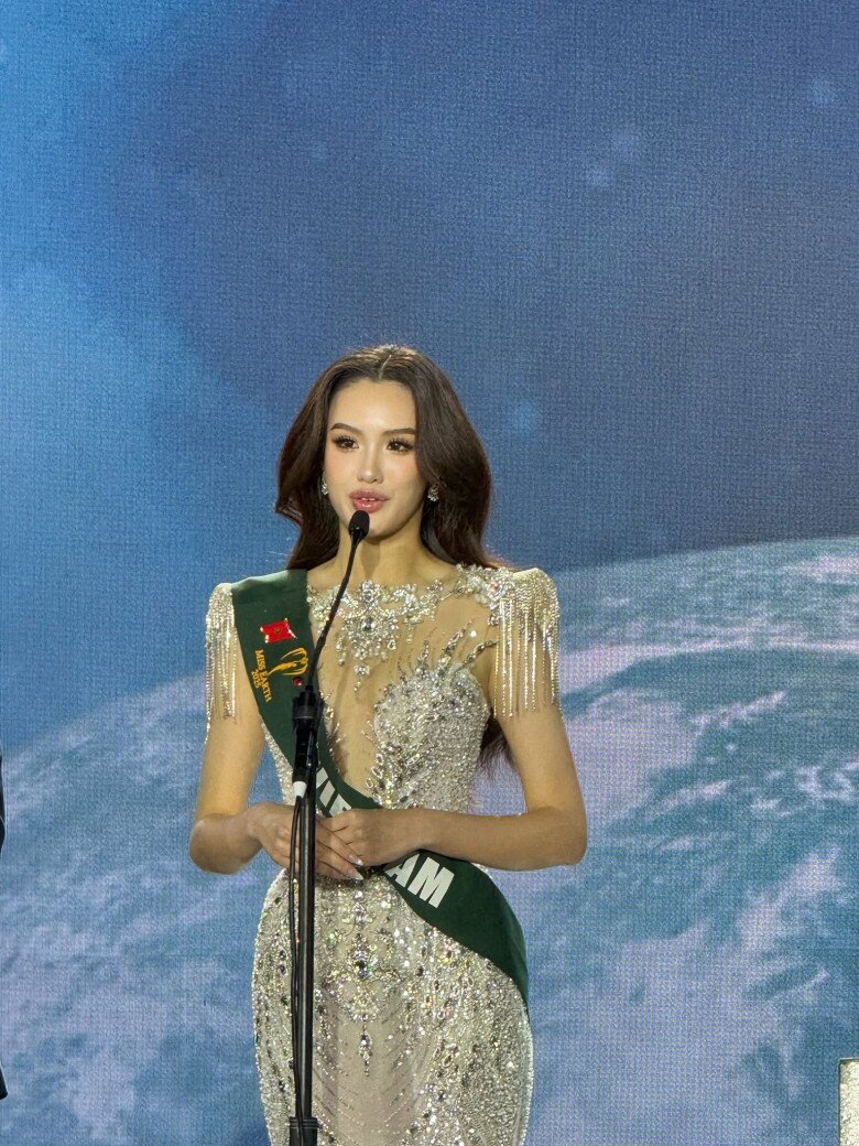 Mỹ nhân Việt vừa đạt Á hậu 2 Miss Earth: Từng &#34;bại trận&#34; trước Hoa hậu Quế Anh, ảnh mặt mộc khiến nhiều người ngỡ ngàng - 3