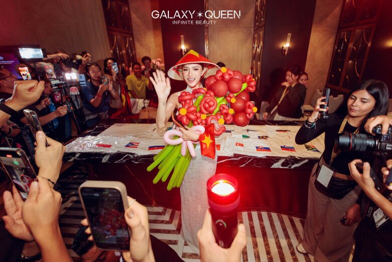 Hương Giang: &#34;Không làm mọi người tự hào được rồi!&#34; - 5