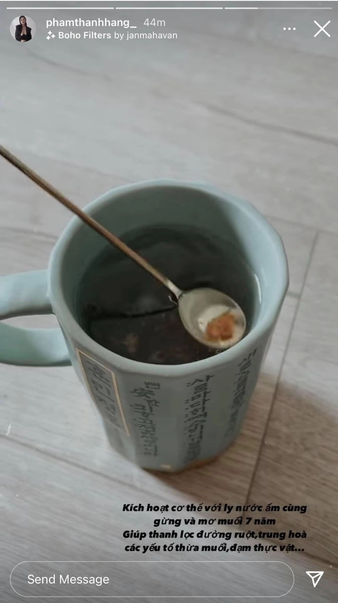 Thanh Hằng U45 vẫn trẻ quên tuổi nhờ chăm uống 5 loại nước, có thứ là &#34;vua chống oxy hóa&#34; - 4