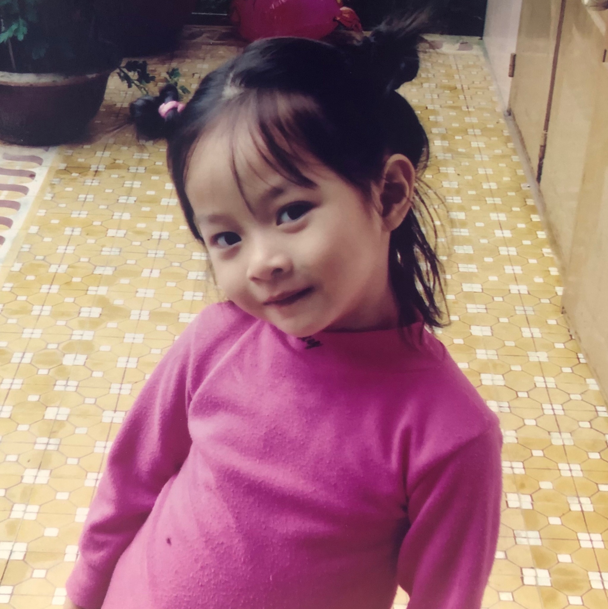 Thanh Thủy có cô em gái kín tiếng xinh từ bé, được kỳ vọng "nối gót" chị thi hoa hậu - 3